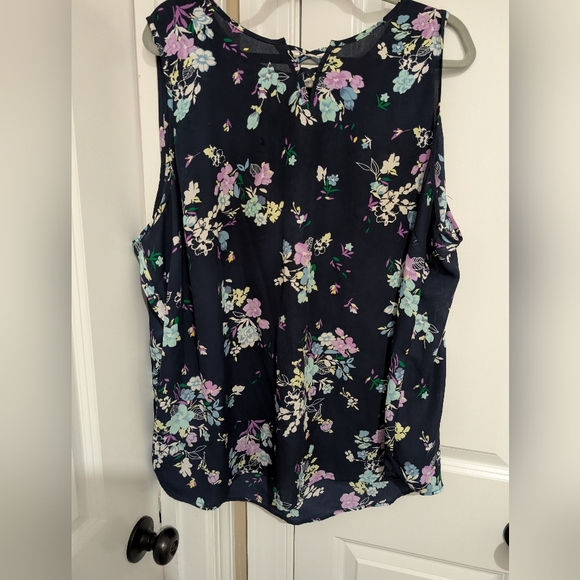 CJ Banks Plus Size Navy Floral Tank Top - Picture 1 of 3